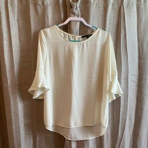Harve Benard Cream Colored Top with Lace detail